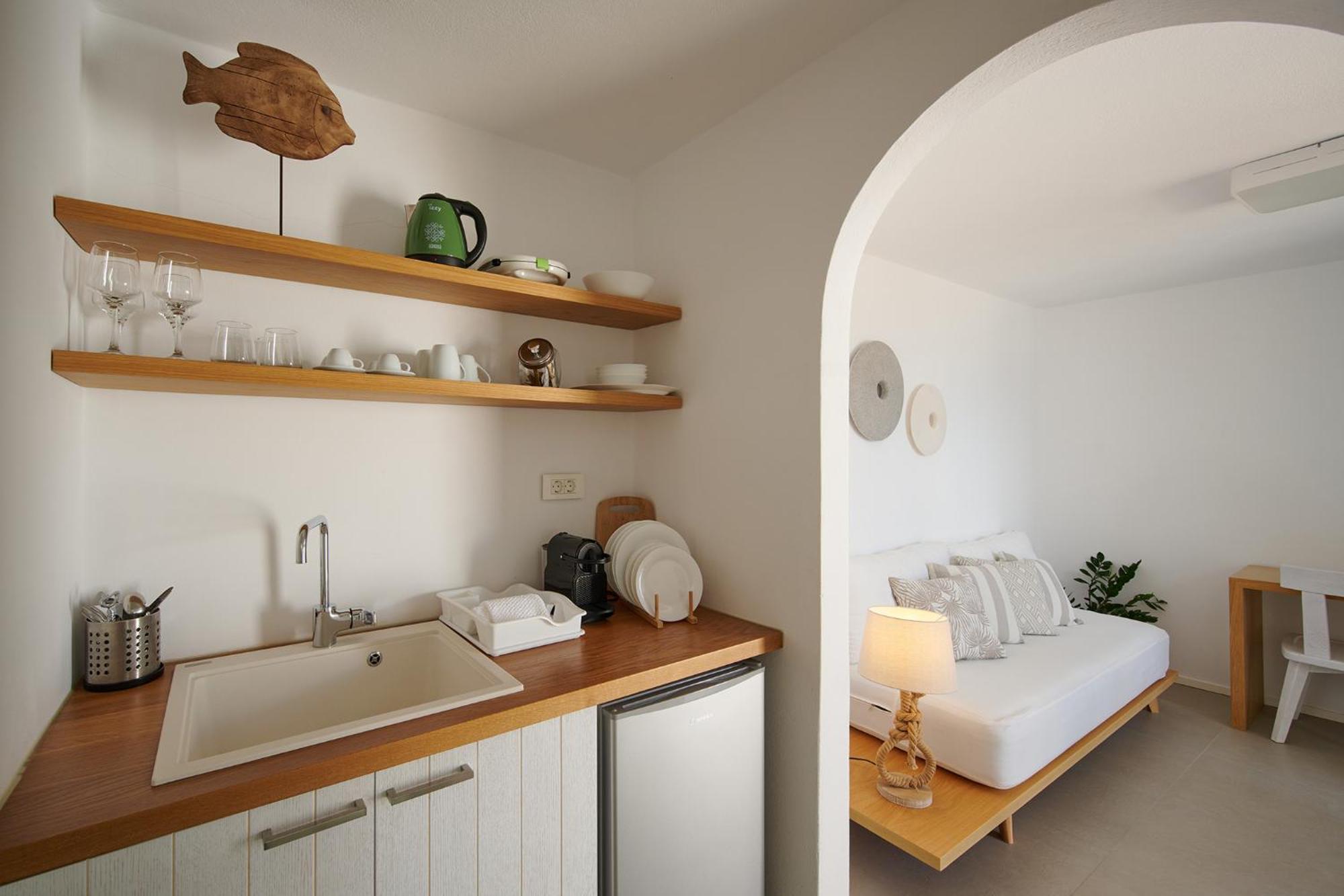 Kymo Luxury Suites Paros Kolympithres Esterno foto